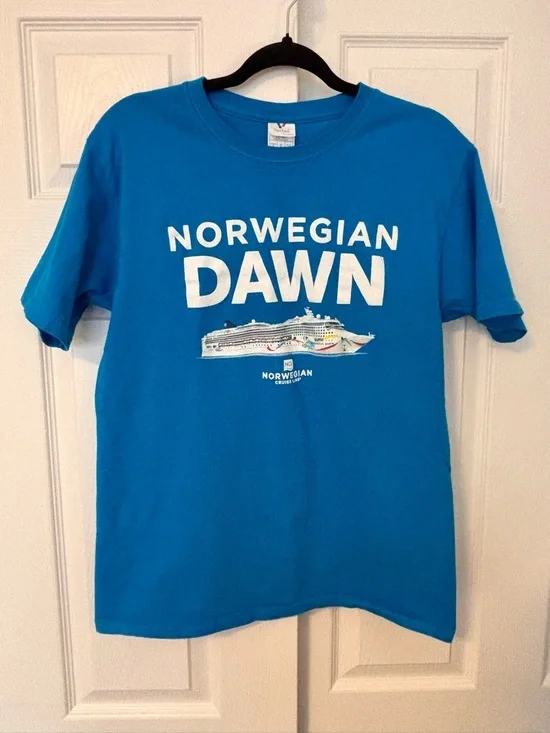 Norwegian Cruise Line NCL Dawn Ship Blue T-Shirt Tee Medium M Souvenir Nautical - Picture 2 of 7